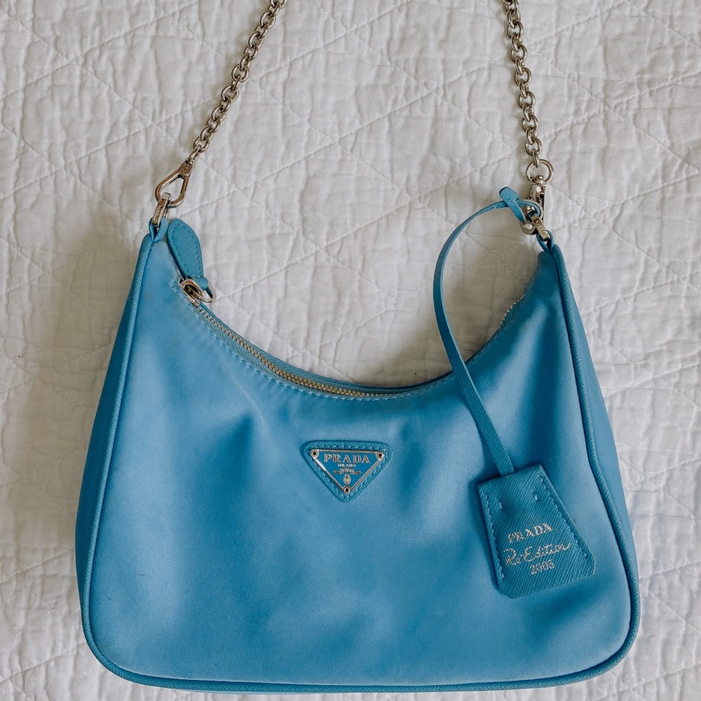 *AUTHENTIC* PRADA RE-EDITION - (Comes with all accessories)